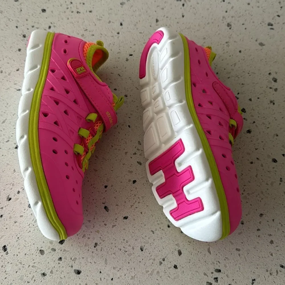 Stride Rite Made 2 Play Phibian Pink Rubber Girls' Water Shoes Outdoors Size 13